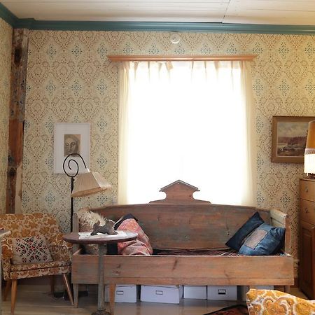 1800'S Townhouse Villa Ловиса Екстериор снимка